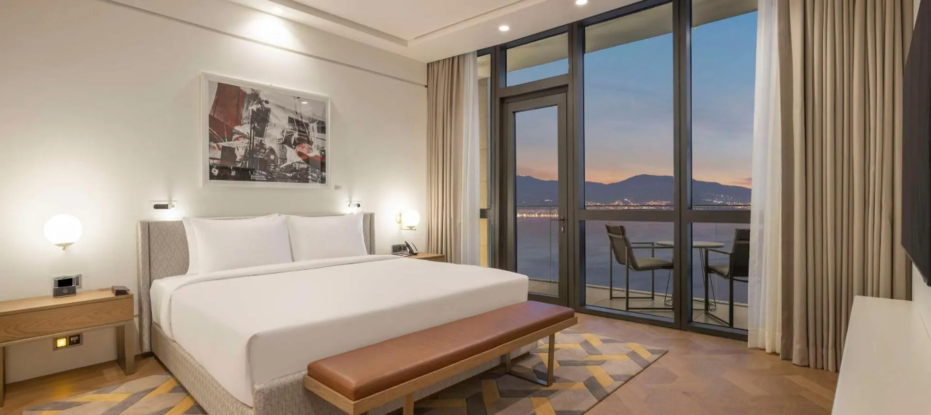 Hotel Hyatt Regency Izmir Istinyepark 5*,