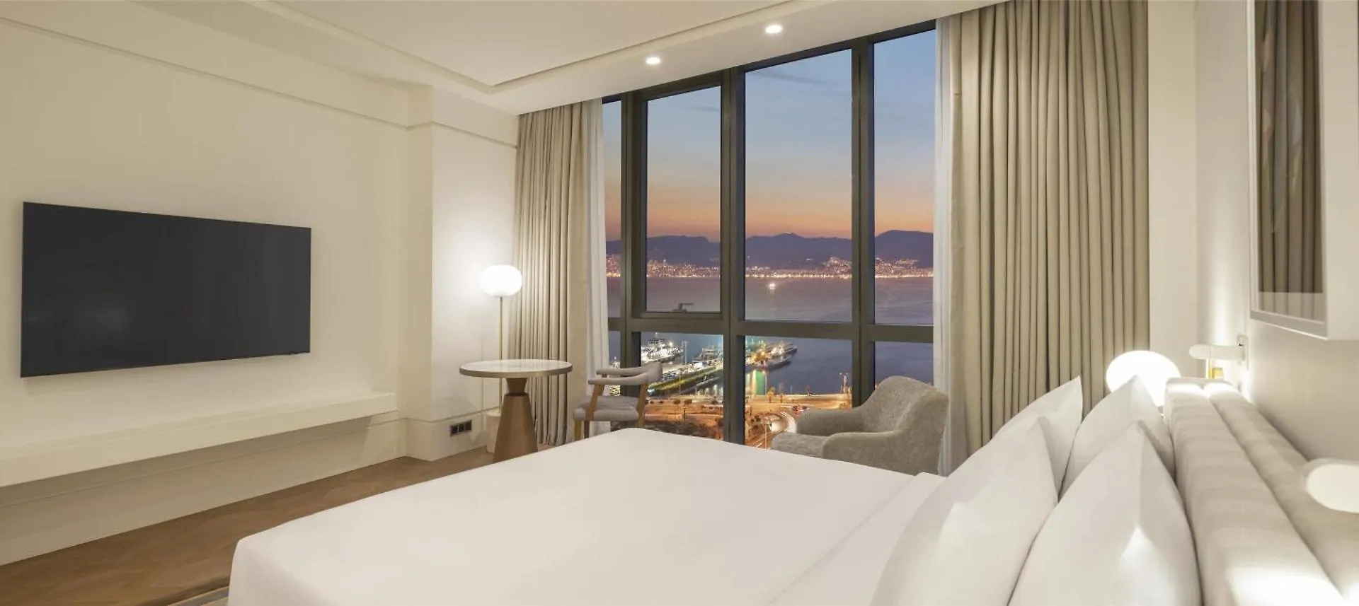 Hotel Hyatt Regency Izmir Istinyepark 5*,  Türkei