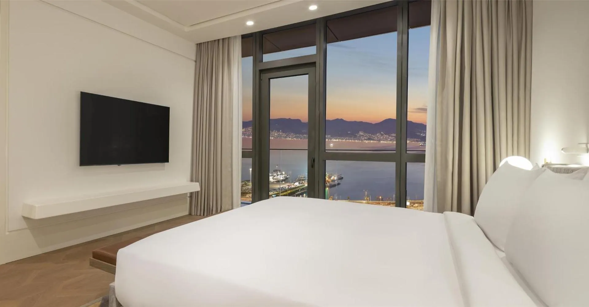 Hyatt Regency Izmir Istinyepark Hotel